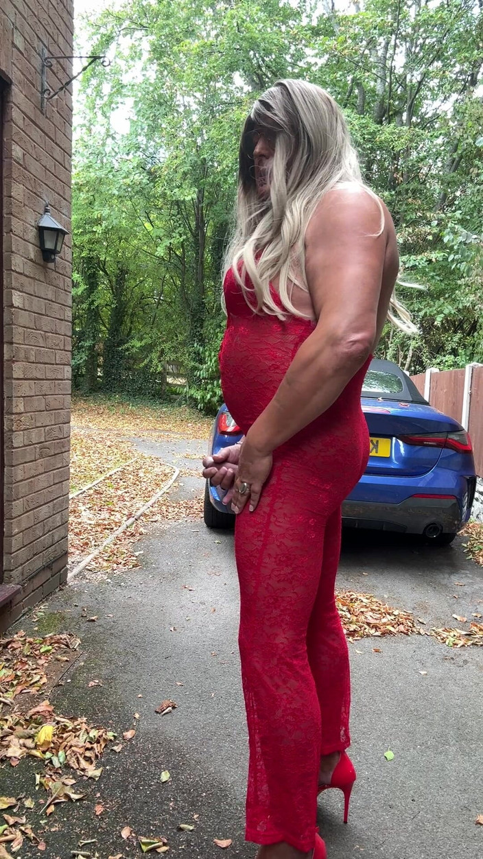 Kellycd2022: Sexy Crossdresser Kellycd2022 in Sexy Red Jumpsuit and Heels