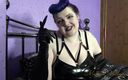 Mxtress Valleycat: Shiny Glove Jerk