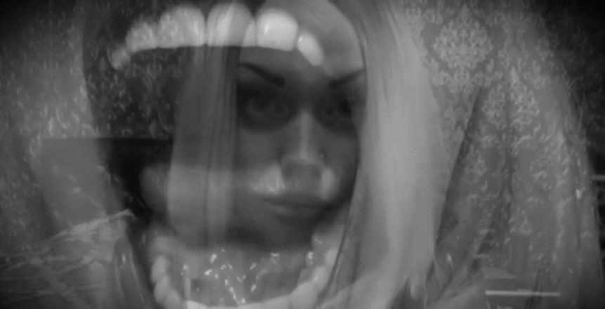 Goddess Misha Goldy: 너와 함께 날 먹이줘! 입 페티쉬!