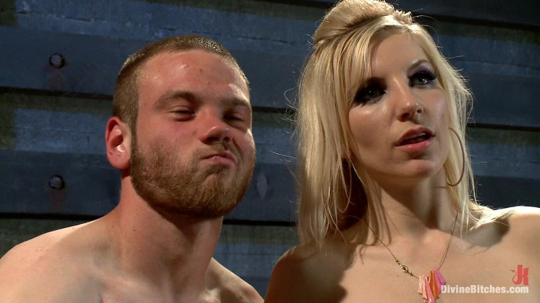 Divine Bitches by Kink: 腐败合唱团 第二集“快乐阿什利的阴户”