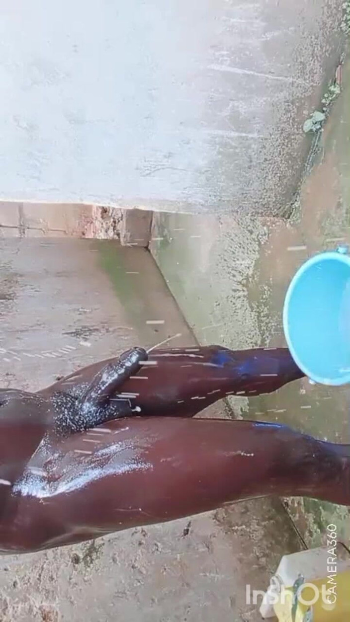 Hongi: Uau, Experiência De Treinos Com Pau Grande