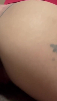 Je L’ai Mis Dans Le Rose De Ma Belle-mère Et Jusqu’à Ce Que Je M’y Mette Par Forcé.