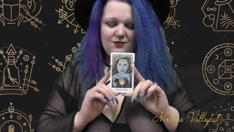Mxtress Valleycat: Sassy sorceress chooses your fate