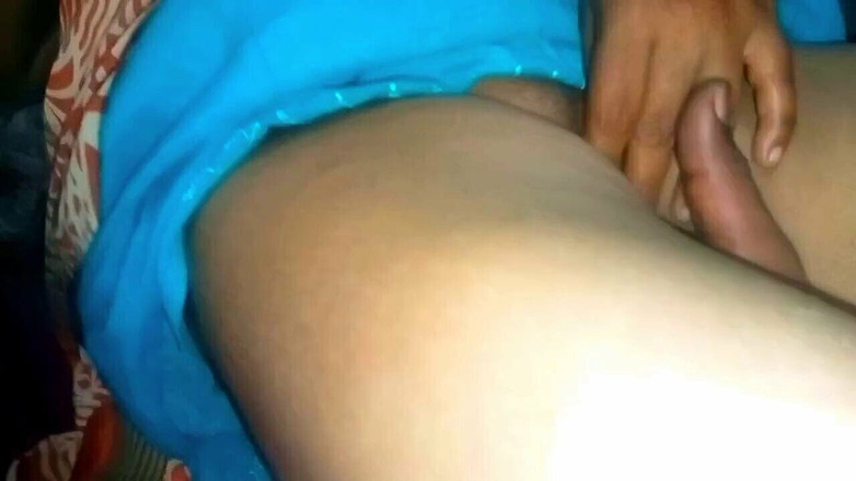 Priyanka314: Desi Aunty Bussy