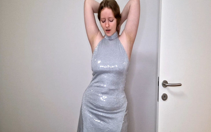 KissMyHips: Un conto alla rovescia prima che la fidanzata tradisce