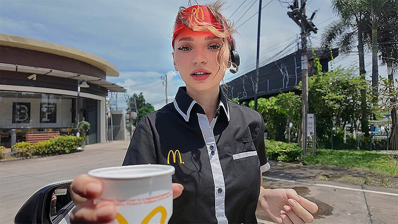 Lily Cute: Mcdonald’s Girl Fucks to Fix Her Mistake