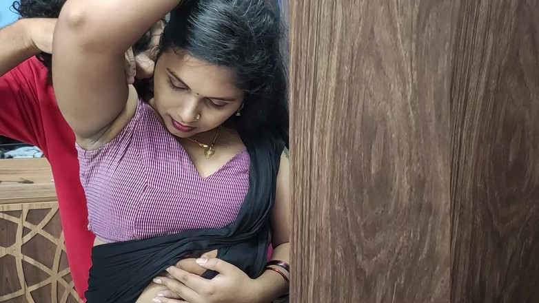 Vaigavarun45: Ateşli yenge kız arkadaşımla yarı sari içinde seks