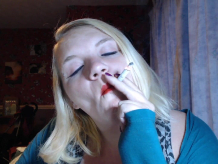 Akosti Rain: Let's smoke together