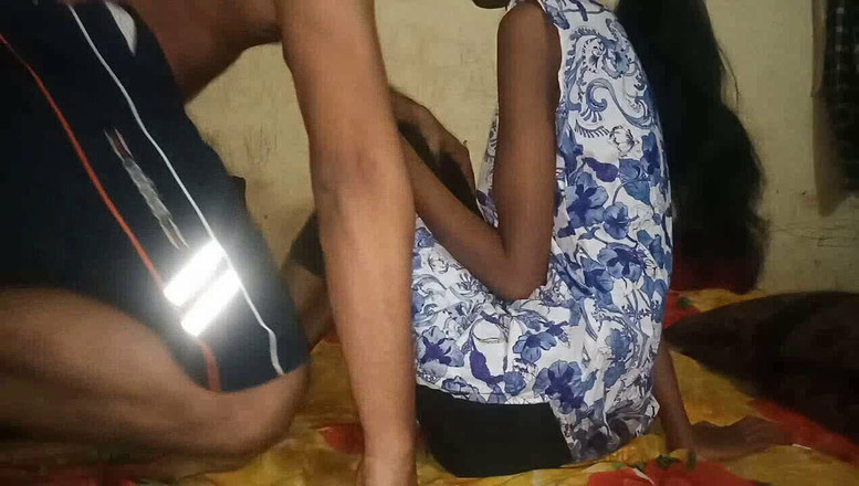 Truefuker: La moglie bollente indiana si fa scopare le tette