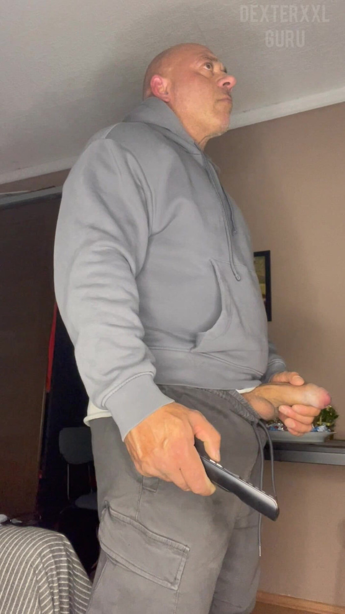 Mr. Guru: Signor Guru. Sega veloce grande culturista