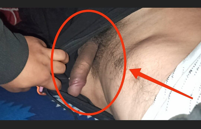 Desi__Panda: Wow heterosexual amigo con gran polla monstruosa que tomo por...