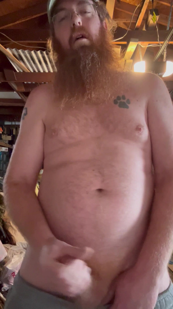 Big Baz: Redneck Jerk and Cum in Garage