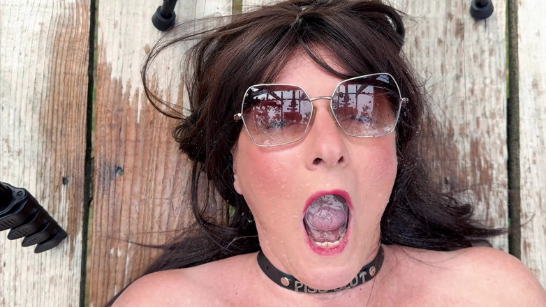 ithastopeefun: It Has to Be Fun - Enjoying Drinking Piss