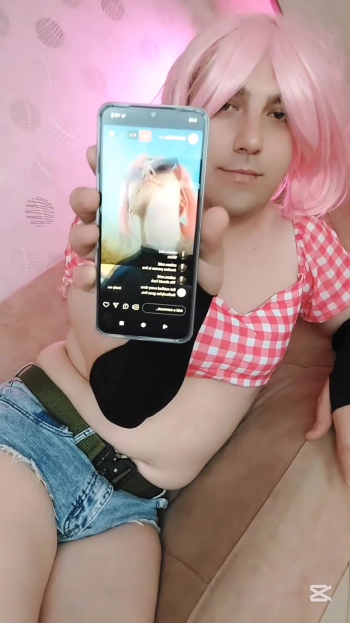 Kitty_Cross: Sevimli şımarık kadın egemenliği sallanan kovboy kız tarzı kırpın gömlek ve şort | 90...