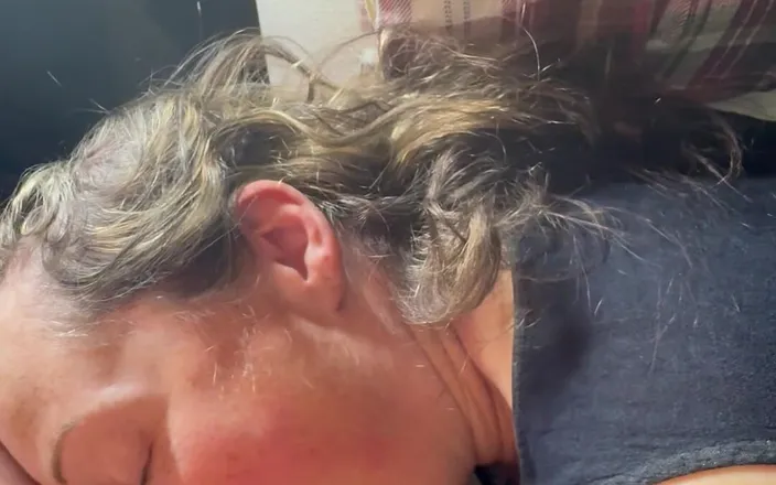 Bonewizzard69: Natural Wife Bonemaiden Is Full of Dirty Surprises