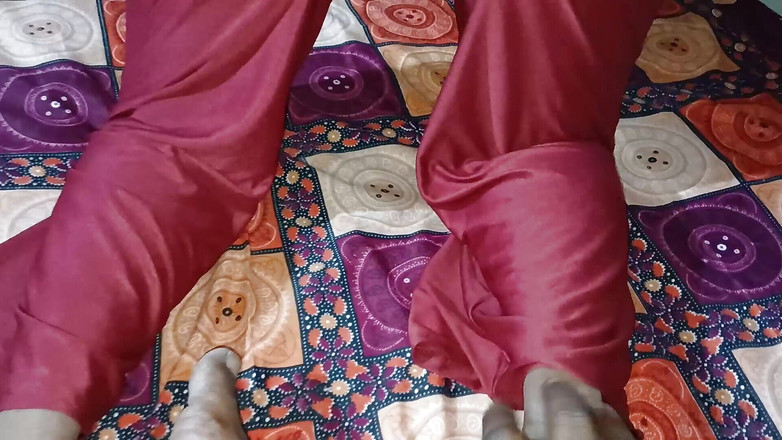 amruta123: जब वह भारतीय सुंदर देसी भाभी से बाहर गया तो मैंने अपनी दोस्त प्रेमिका को चोदा