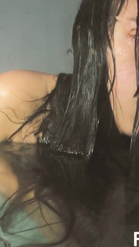 4K Mia Bathtub Full Naked Beautiful Wet Hair Contractions