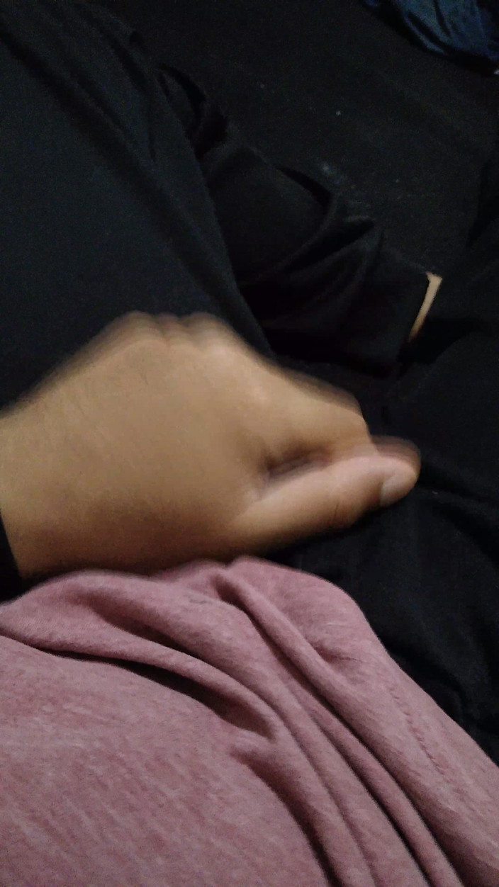 AlexAlejandro13: 挑発的なタッチング