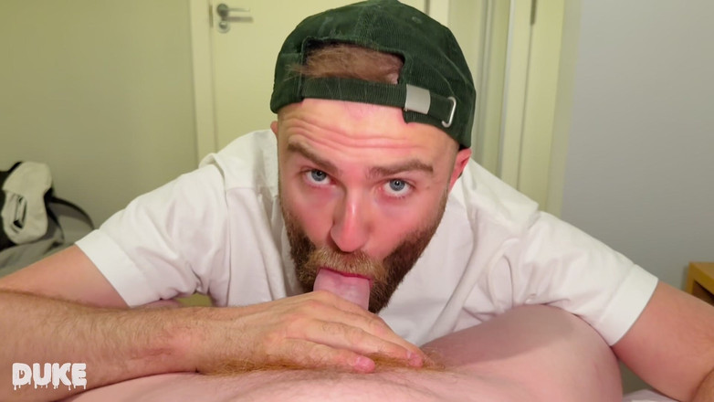 8IncherGinger: Oral în gât adânc și spermă pe fața sexy de jos