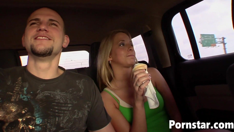 Pornstars: Hot babe Ashley Jensen deep throats a shaft