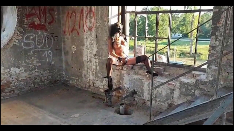 Miss Lilith devil: Drei Löcher an Einem Verlorenen Ort Gefickt.