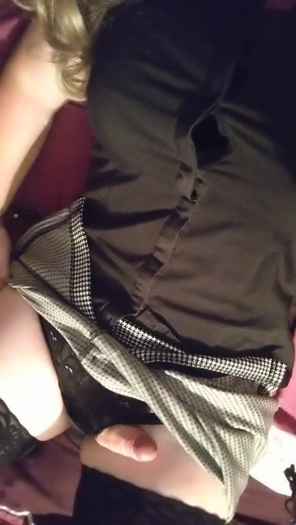 NikkiGee: Потираю мою клітику