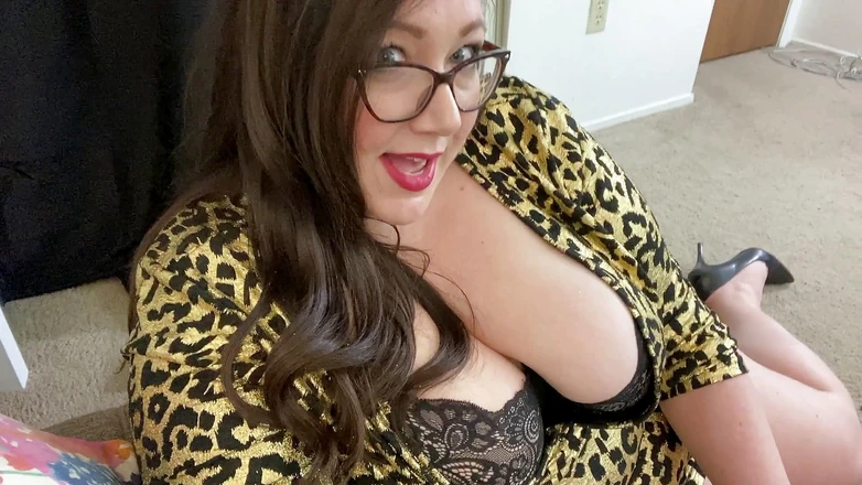 cutejayne: Stepmom blows Andy after college