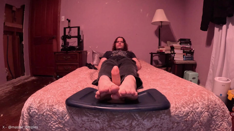 Mr Dimples: 我给我的假阳具足交