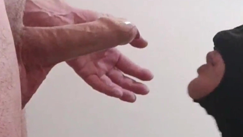 LauraOnHeels: MILF neemt een lul in haar mond en een goede...