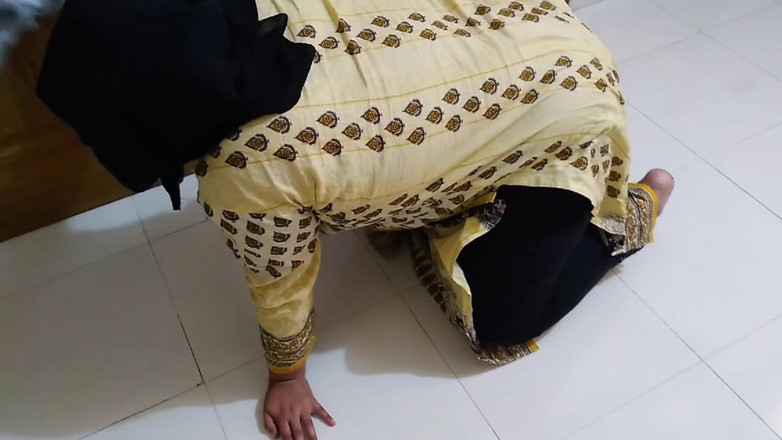 Aria Mia: Sunt mama ta vitregă, te rog, fute-mă