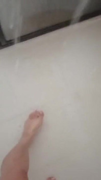 Sexy Feet in the Shower