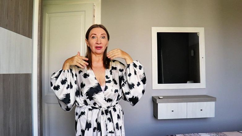 MariaOld: 열정 가르치는 거유 미시 새엄마 후타나리