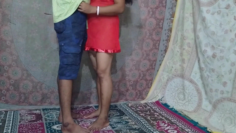 Uttar dinajpur: Indio pueblo hermanastro y hermanastra calientes