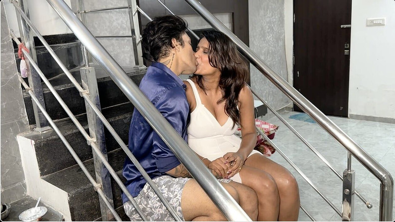 Golupaa: Chłopak zaprosił swoją dziewczynę do domu