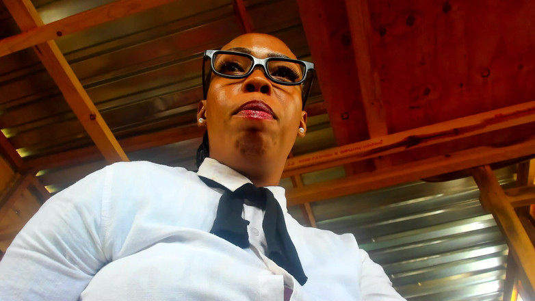 AnalEbony: 図書館でポルノを流した変態男を罰するロールプレイング