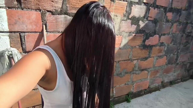 Isabel: 햇볕에 젖은 머리를 닦아, 건조할 때까지