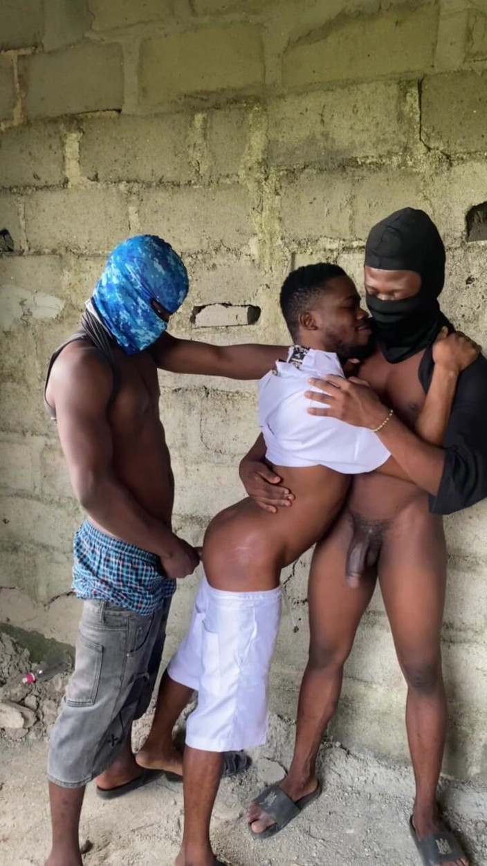 assdriller50: Três mentes, uma vibração inesquecível