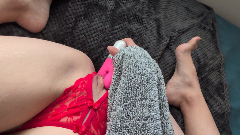 Mimiandevan: Sudut pandangan pertama orgasme dildo nafsu dalam seluar dalam