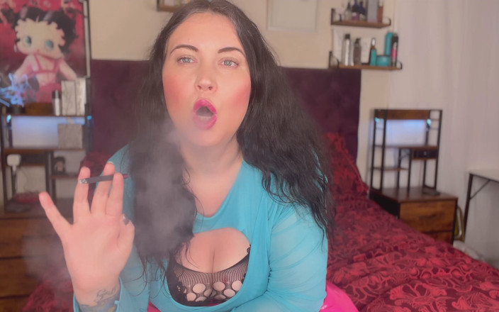 MissFFW: Miss Ffw Smoking Cigarettes in Her Pvc Skirt
