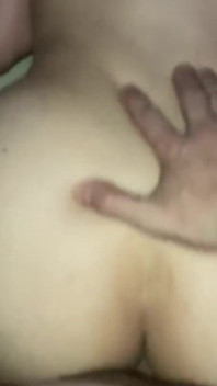 Fodendo puta loira de quatro