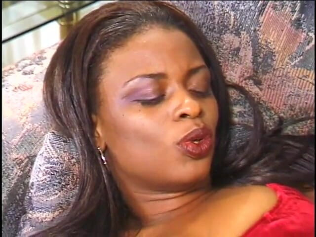 Amateur X: This ebony is expert!