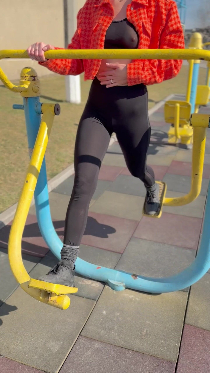 Sonya Pretty: Temps de sport à poil amateur