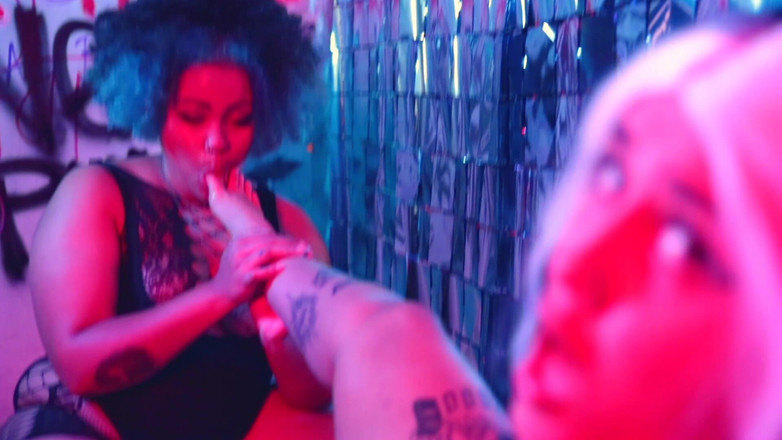 Evol Feet: Brat 女同性恋 脚 崇拜