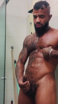 Felipe Nuru - Cumming in the Bathroom