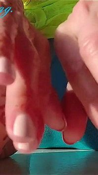 Foot Massage Wet Feet Slippery Toes Light Foot Strokes Beautiful Nails Pedicure Sexy Ginnagg