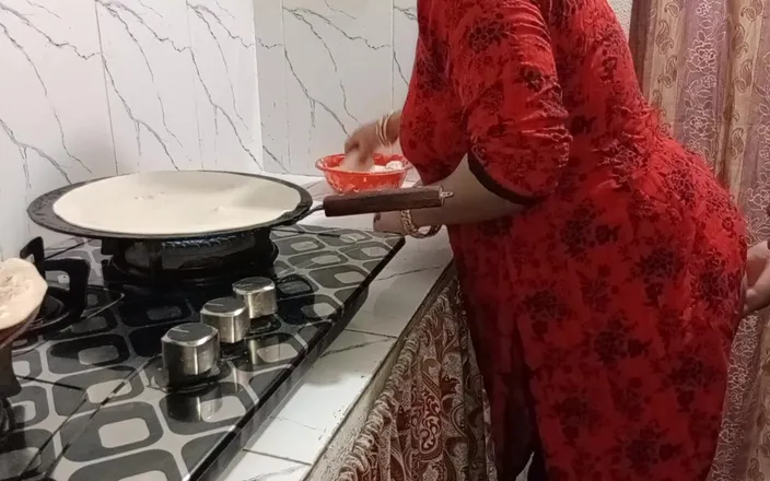 QueenbeautyQB: Indian Step Mom Sex Video in the Kitchen