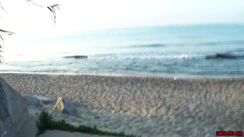 Linda del Sol: Paired x 3: kasih aku kontol di pantai
