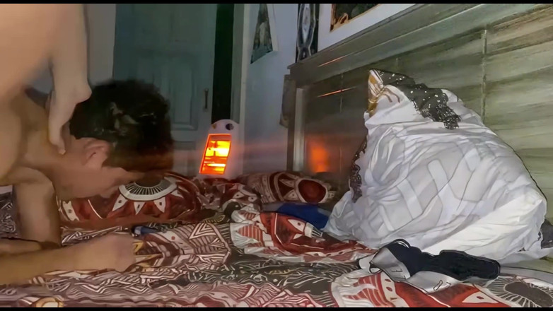 Broken holes - gay cuckold: När han kom tillbaka... Jag var fortfarande inne i hans...