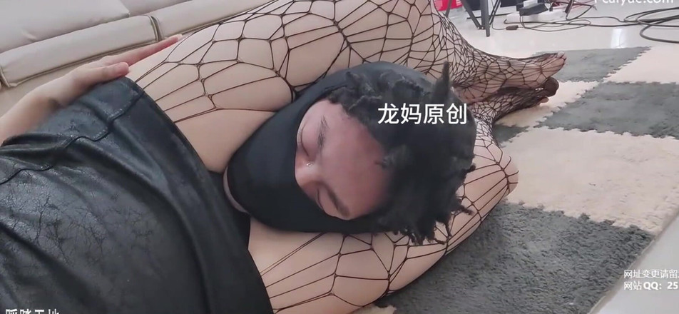 Giantess Domination: パンティストッキング アマゾンガール ヘッドシザーズ パート3