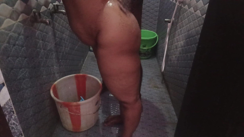 Reshmahotever: Hot Bathing &amp; Back Shot Special Show
